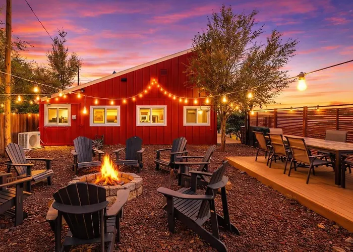 Holiday home 25 Min To Grand Canyon Shuffleboard Fire Pit *